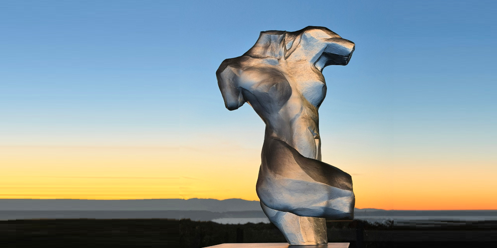 Chatoyant glass sculpture by David Varnau